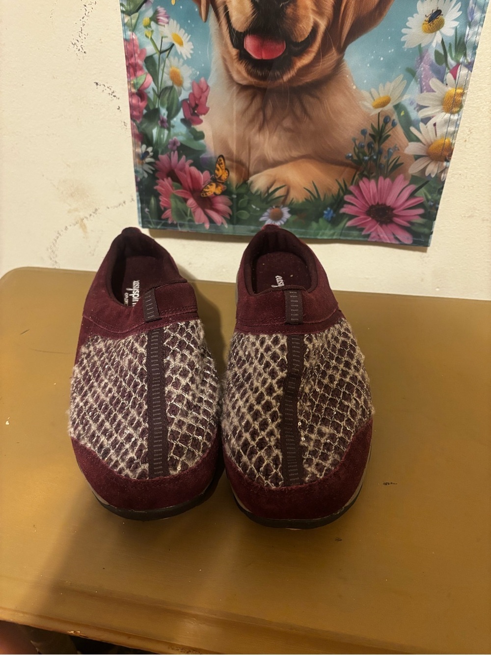 Slip-On Easy Spirit women’s Casual Shoe in Burgundy